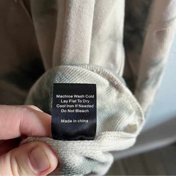 POL Cream Tie Dye Oversized Sweatshirt with Cross Back and Balloon Sleeve LG - Picture 9 of 11